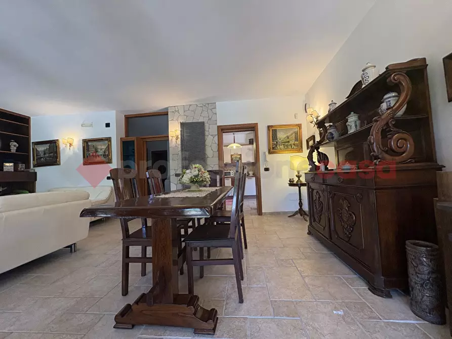 Immagine 10 di Villa in vendita  in Via RIO CLARO 2, 2 a Fondi