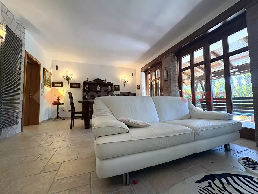 Immagine 6 di Villa in vendita  in Via RIO CLARO 2, 2 a Fondi