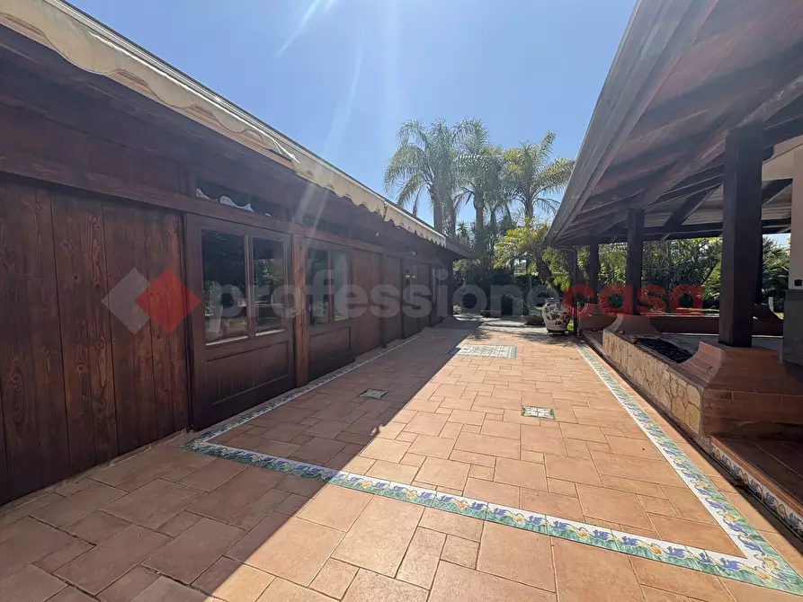 Immagine 35 di Villa in vendita  in Via RIO CLARO 2, 2 a Fondi