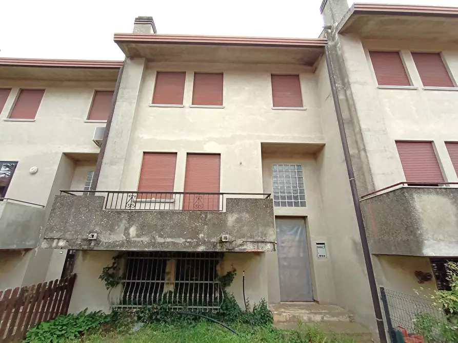 Immagine 2 di Casa indipendente in vendita  in Via Boscochiaro, via Chiara Rovelli, 00 a Cavarzere