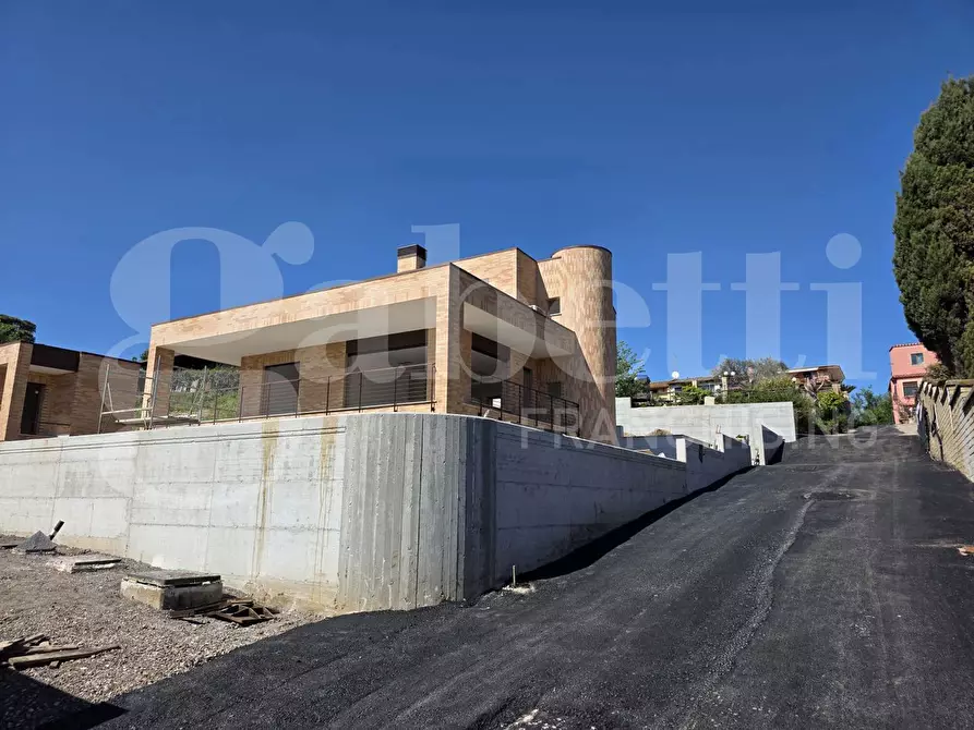 Immagine 39 di Villa in vendita  in Vicolo Del Conte, 70 a Roma
