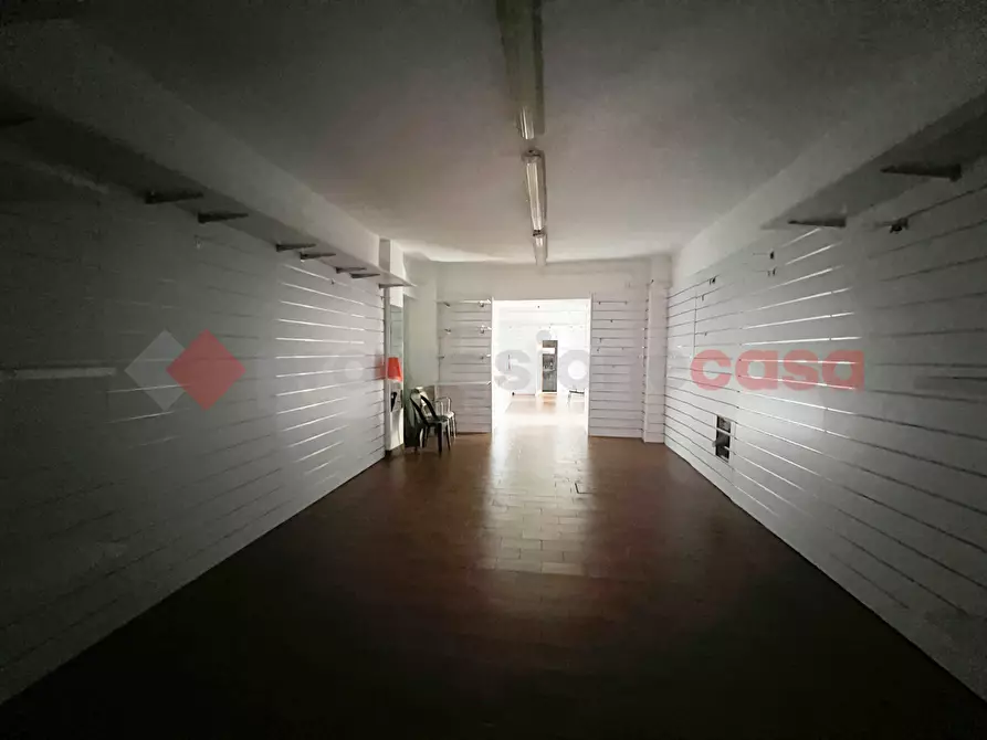 Immagine 9 di Negozio in vendita  in Via CASALINI, 11 a Fiuggi