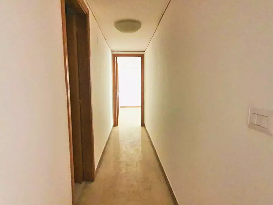 Immagine 10 di Appartamento in vendita  in Corso Alberto Amedeo, 74 a Palermo