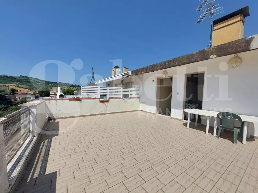 Immagine 21 di Appartamento in vendita  in Via delle Regioni, 12 a Alba Adriatica