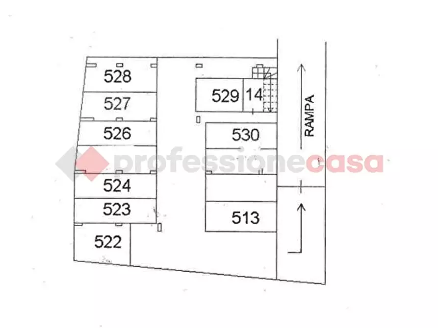 Immagine 1 di Box auto in vendita  in Via Bovio, 2 a Guidonia Montecelio