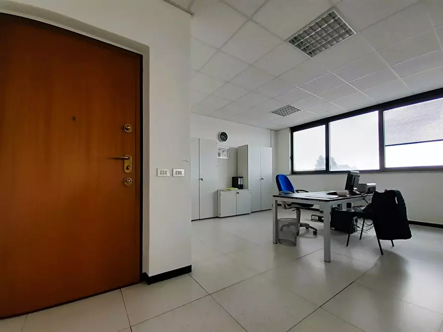 Immagine 16 di Ufficio in vendita  in Via FRATELLI ROSSELLI, 28 a Rescaldina