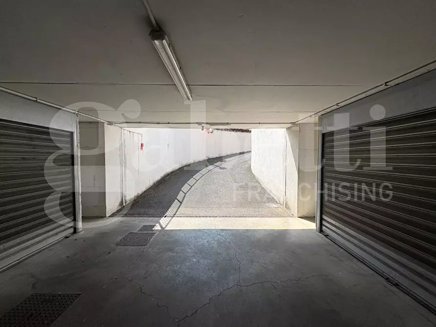 Immagine 27 di Appartamento in vendita  in Via Siligo, 10 a Roma