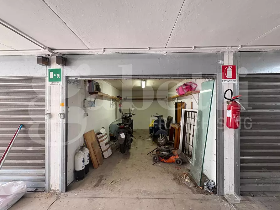 Immagine 29 di Appartamento in vendita  in Via Siligo, 10 a Roma