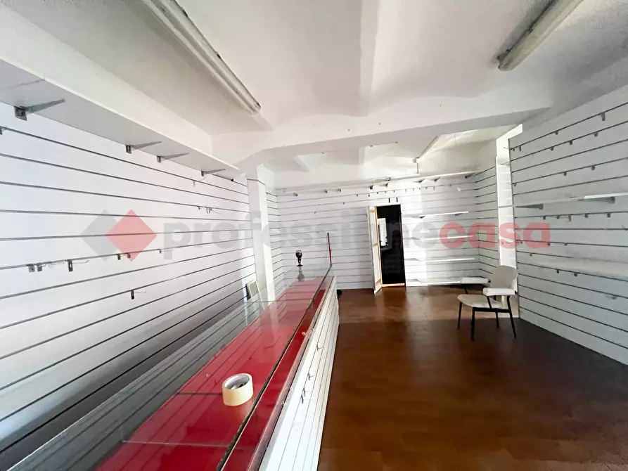 Immagine 8 di Negozio in affitto  in Via CASALINI, 11 a Fiuggi