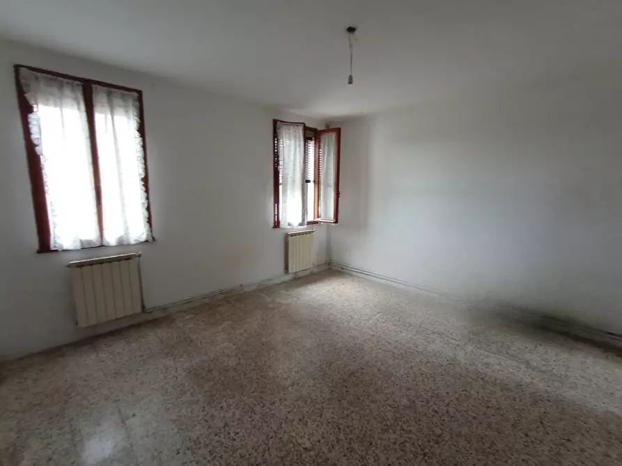 Immagine 3 di Casa indipendente in vendita  in Via Cavarzere, via Luigi Enaudi, 00 a Cavarzere