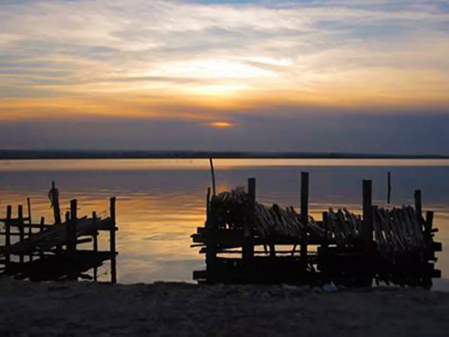 Immagine 3 di Palazzo in vendita  in Via DEI PLATANI a Lesina