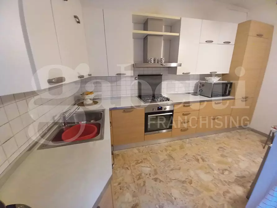 Immagine 3 di Appartamento in vendita  in Via SOTTOMARINA - VIALE VENETO, 12 a Chioggia