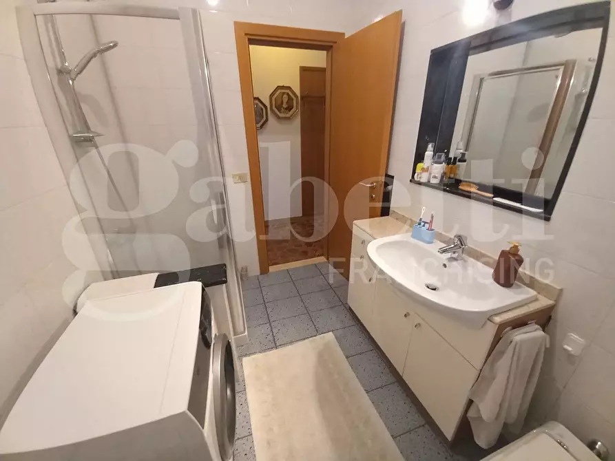 Immagine 25 di Appartamento in vendita  in Via SOTTOMARINA - VIALE VENETO, 12 a Chioggia