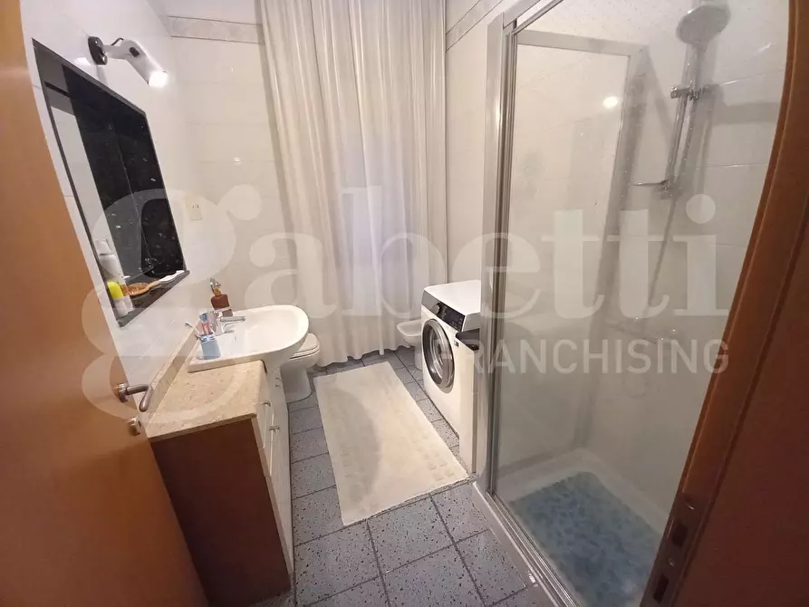 Immagine 24 di Appartamento in vendita  in Via SOTTOMARINA - VIALE VENETO, 12 a Chioggia