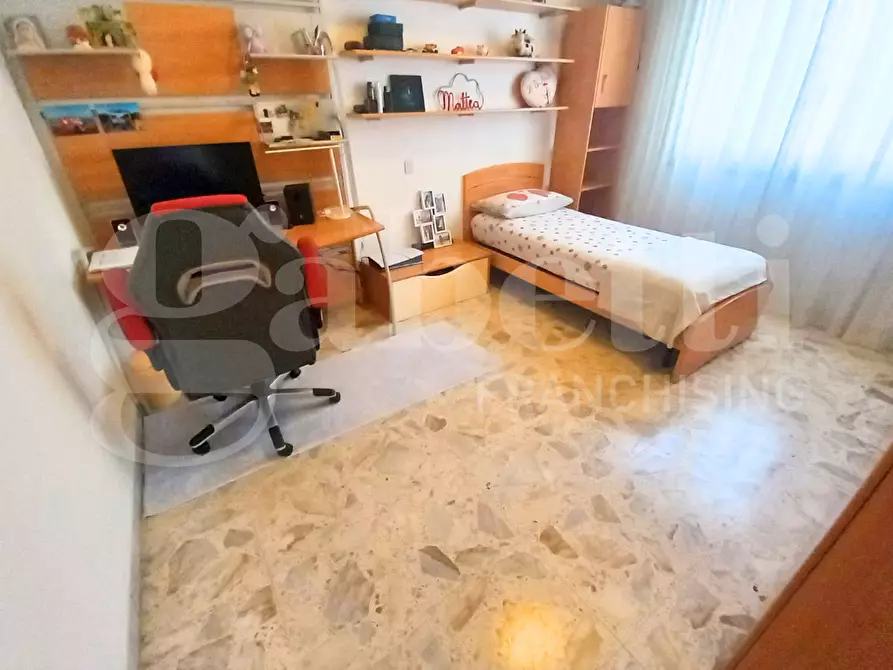 Immagine 19 di Appartamento in vendita  in Via SOTTOMARINA - VIALE VENETO, 12 a Chioggia