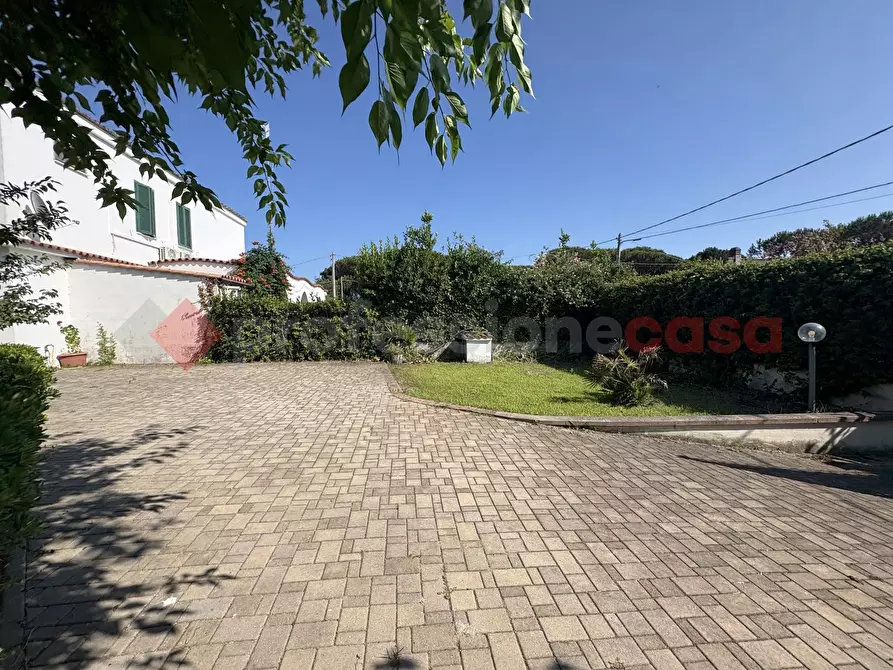 Immagine 18 di Casa trifamiliare in vendita  in Strada PROVINCIALE SAN FELICE CIRCEO, 5 a Terracina