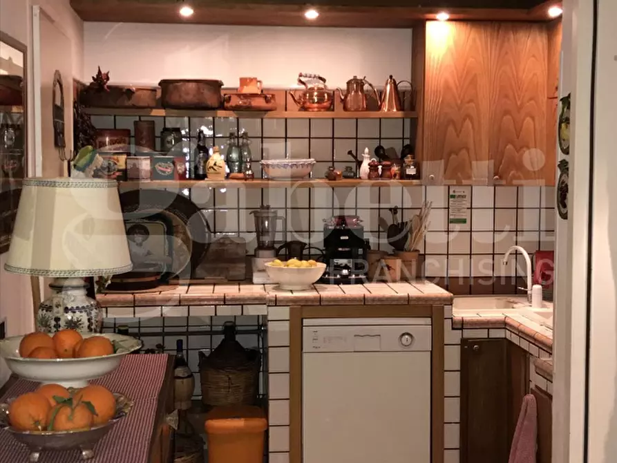 Immagine 17 di Villa in vendita  in Via Peucetia, nc a Cassano Delle Murge