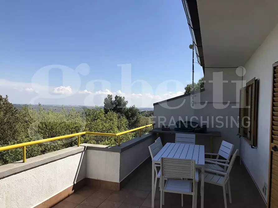 Immagine 3 di Villa in vendita  in Via Parco la Vecchia, nc a Cassano Delle Murge