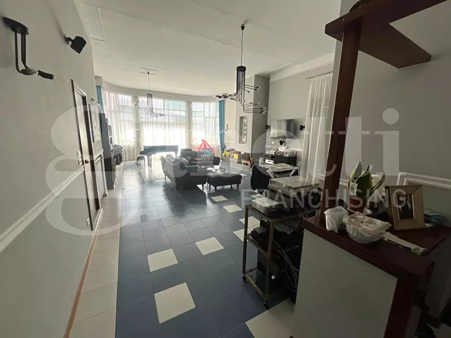 Immagine 13 di Palazzo in vendita  in Via madonna dell'arco a Sant'anastasia