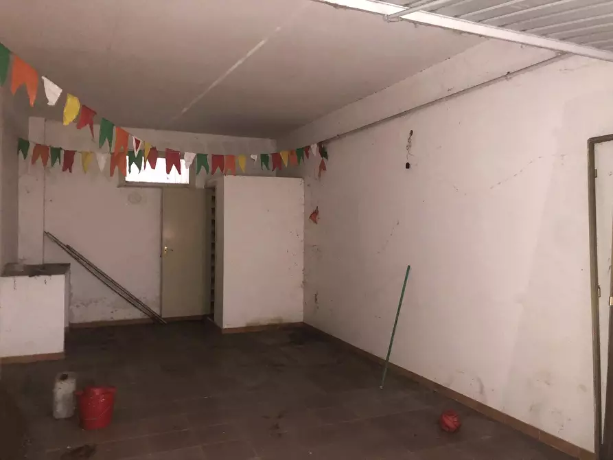 Immagine 7 di Box auto in vendita  in Via Vittorio Emanuele Orlando, 32/B a Santa Flavia