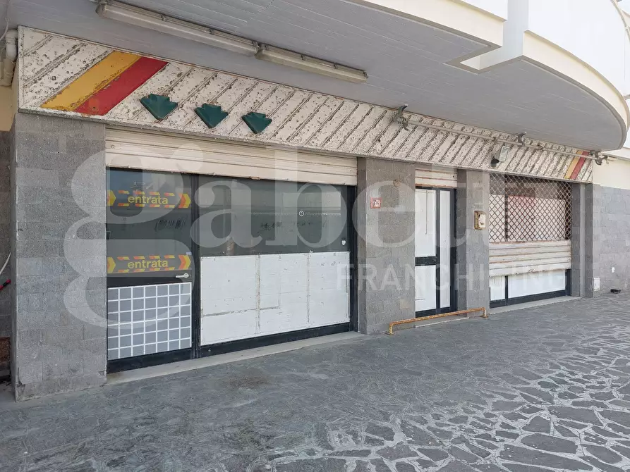 Immagine 11 di Negozio in vendita  in Via Cortina, 8 a Alba Adriatica