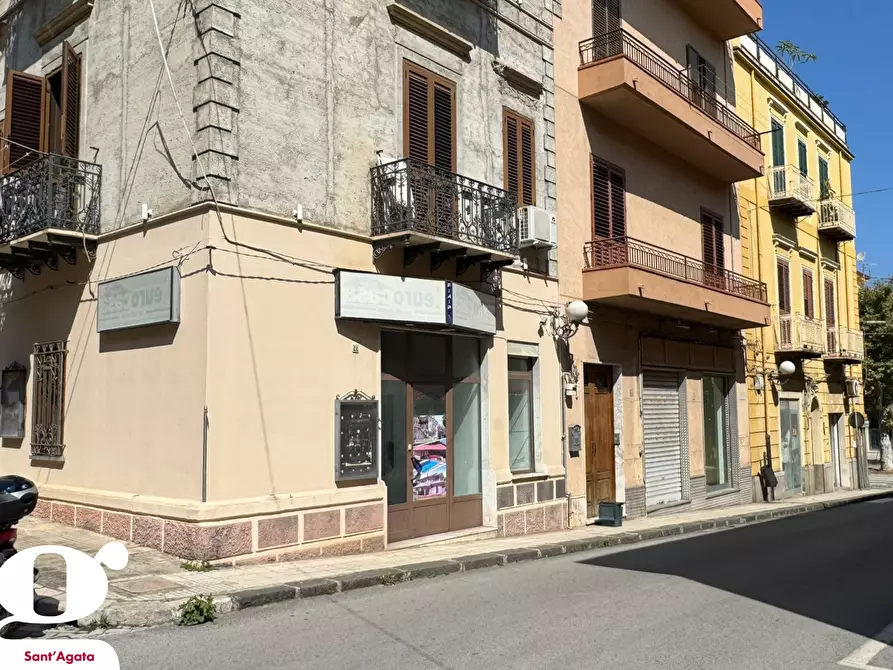 Immagine 2 di Negozio in vendita  in Via SAN GIUSEPPE, 44 a Sant'agata Di Militello