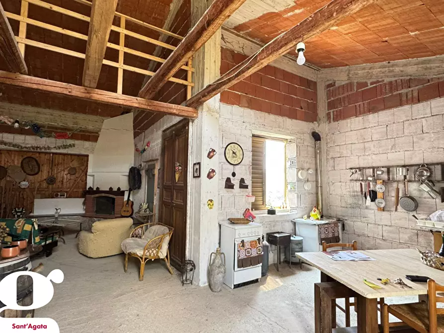 Immagine 20 di Villa in vendita  in Contrada VALLE BRUCA, 233 a Sant'agata Di Militello