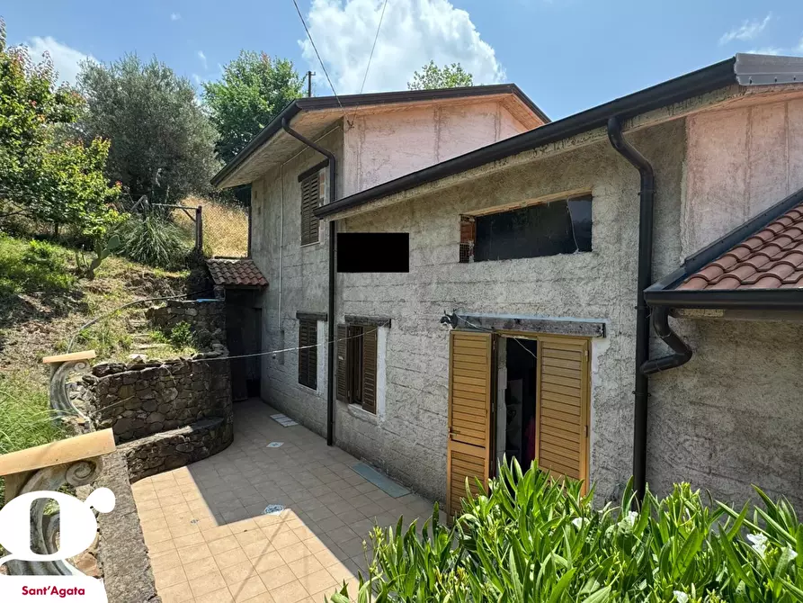 Immagine 17 di Villa in vendita  in Contrada VALLE BRUCA, 233 a Sant'agata Di Militello