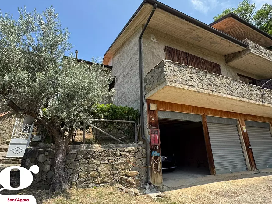 Immagine 3 di Villa in vendita  in Contrada VALLE BRUCA, 233 a Sant'agata Di Militello