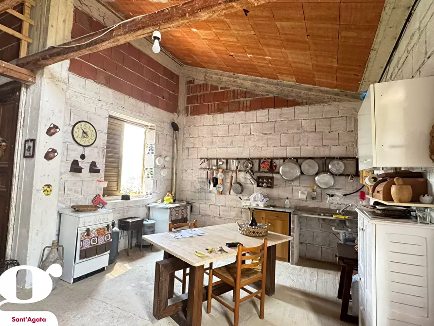 Immagine 19 di Villa in vendita  in Contrada VALLE BRUCA, 233 a Sant'agata Di Militello