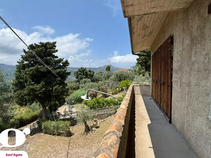 Immagine 25 di Villa in vendita  in Contrada VALLE BRUCA, 233 a Sant'agata Di Militello