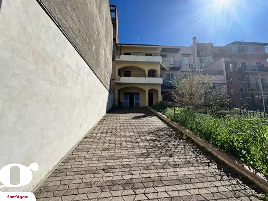 Immagine 9 di Rustico / casale in vendita  in Via BENEDETTO BRIN, 333 a Caronia