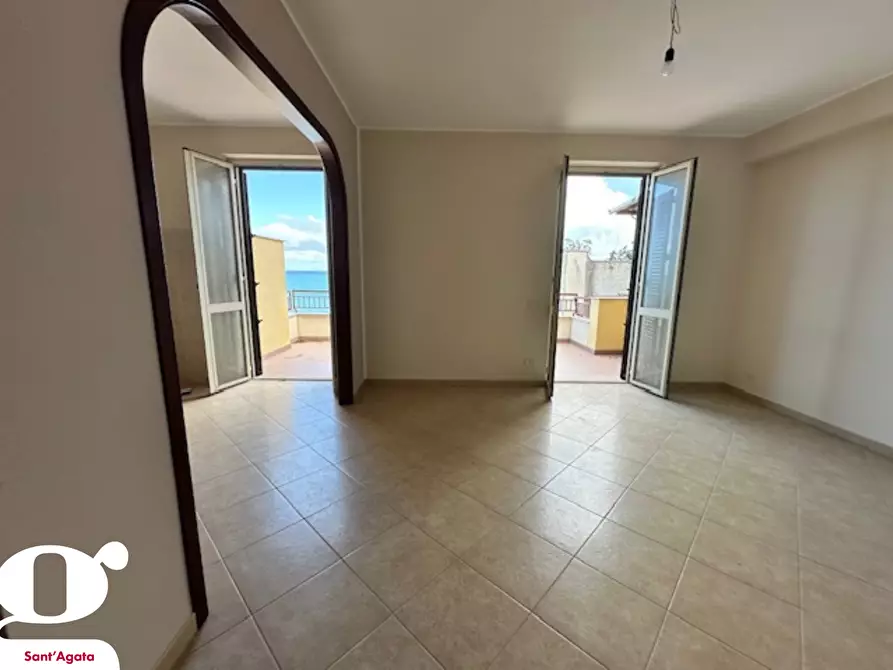 Immagine 4 di Appartamento in vendita  in Via BENEDETTO BRIN, 333 a Caronia