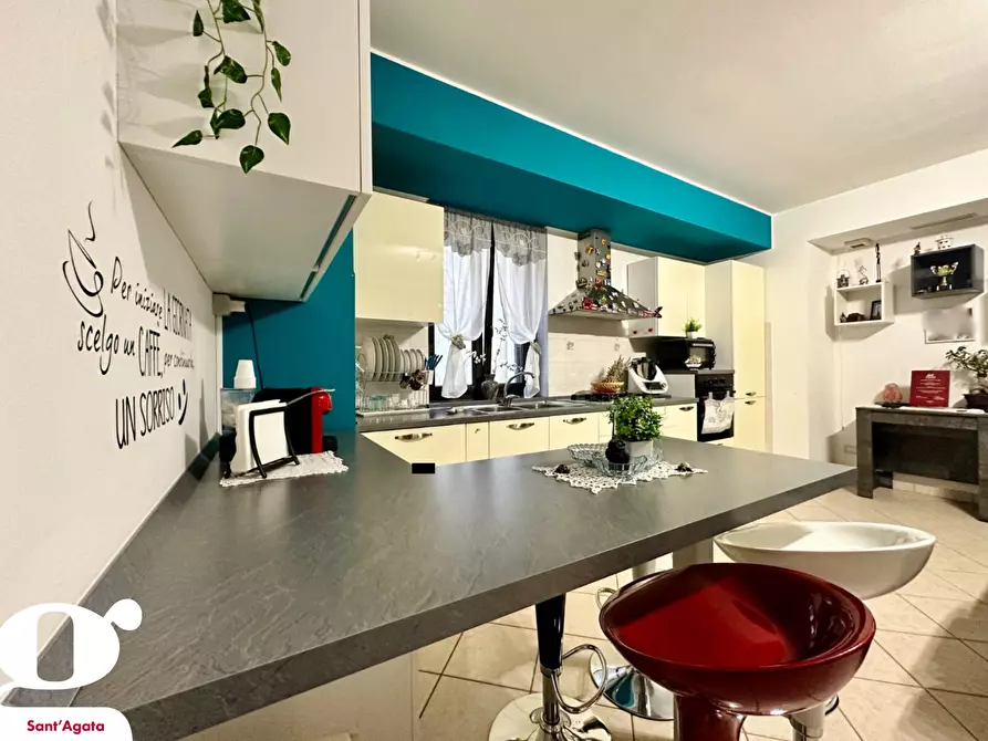 Immagine 2 di Appartamento in vendita  in Via CONSOLARE ANTICA, 396 a Capo D'orlando