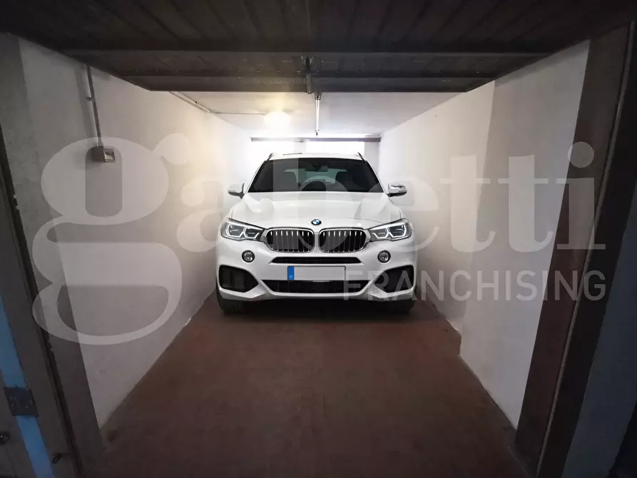 Immagine 3 di Box auto in vendita  in Via SOTTOMARINA - VIA CANNONI, 00 a Chioggia