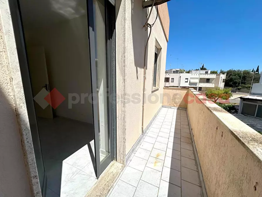 Immagine 14 di Casa indipendente in vendita  in Piazza Comi a Maglie