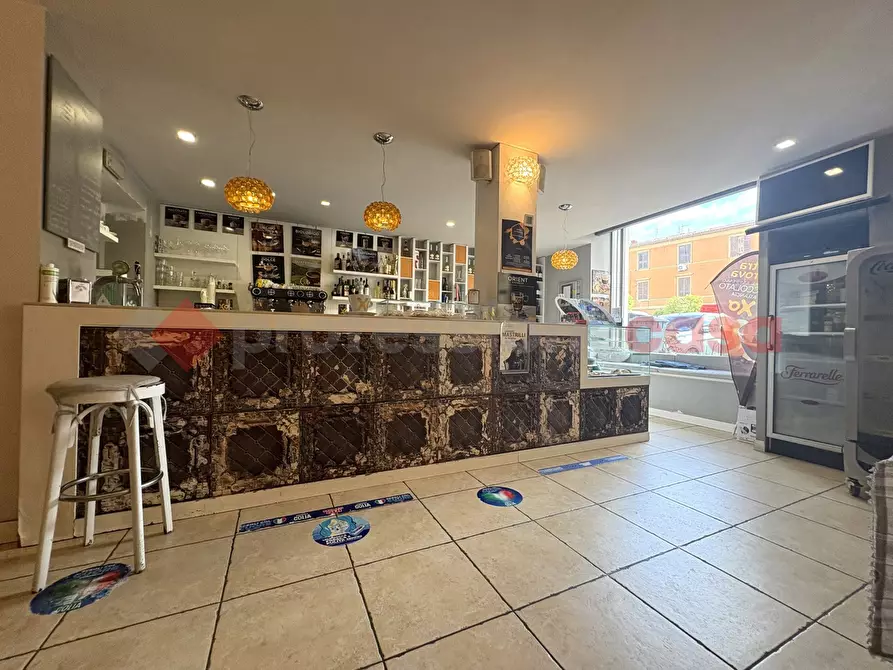 Immagine 30 di Negozio in vendita  in Piazza FONTANA VECCHIA, 8 a Terracina