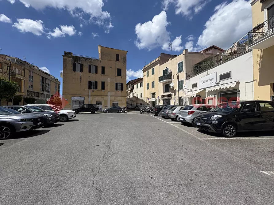 Immagine 45 di Negozio in vendita  in Piazza FONTANA VECCHIA, 8 a Terracina