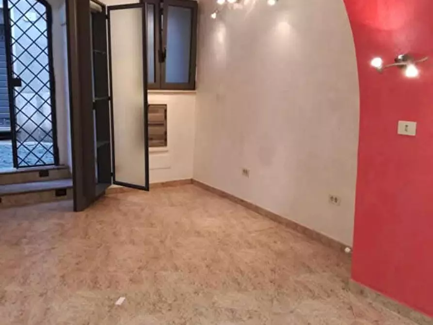 Immagine 11 di Negozio in vendita  in Via dell'Archivio, 13 a Vicovaro