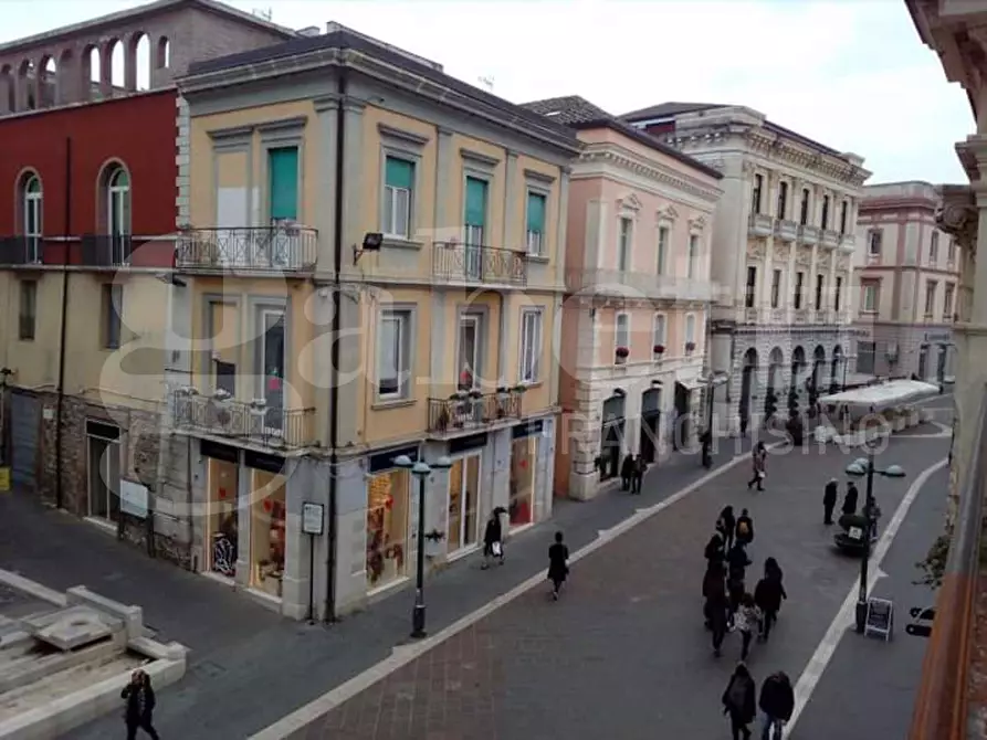 Immagine 3 di Negozio in affitto  in Corso Garibaldi, 139 a Benevento