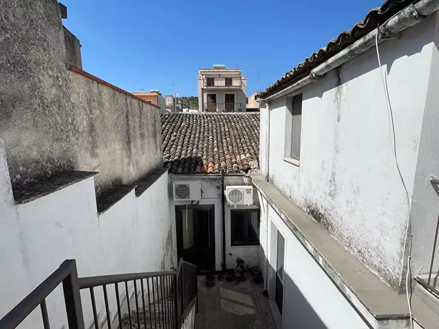 Immagine 9 di Appartamento in vendita  in Via Umberto I, 302 a Canicattini Bagni