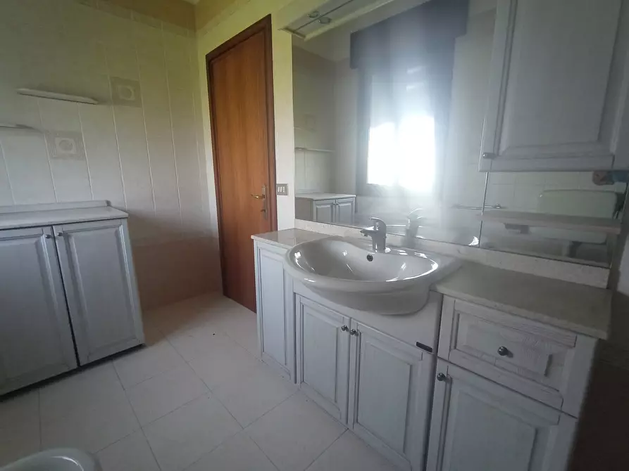 Immagine 19 di Palazzo in vendita  in Via Cavarzere, via Oselin, 00 a Cavarzere
