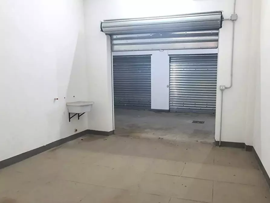 Immagine 2 di Box auto in vendita  in Via Ammiraglio Rizzo, 33 a Palermo