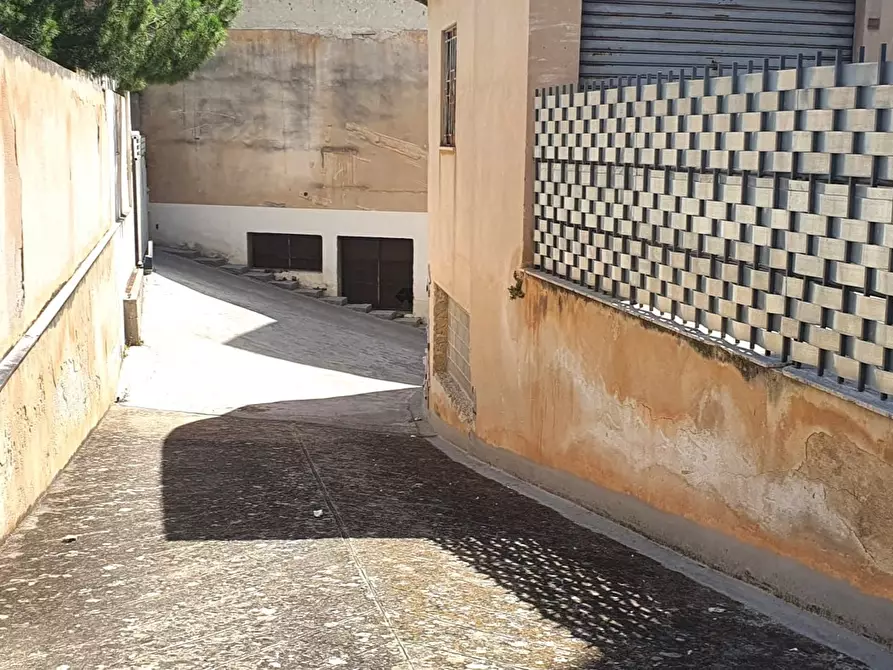 Immagine 9 di Box auto in vendita  in Via Ammiraglio Rizzo, 33 a Palermo