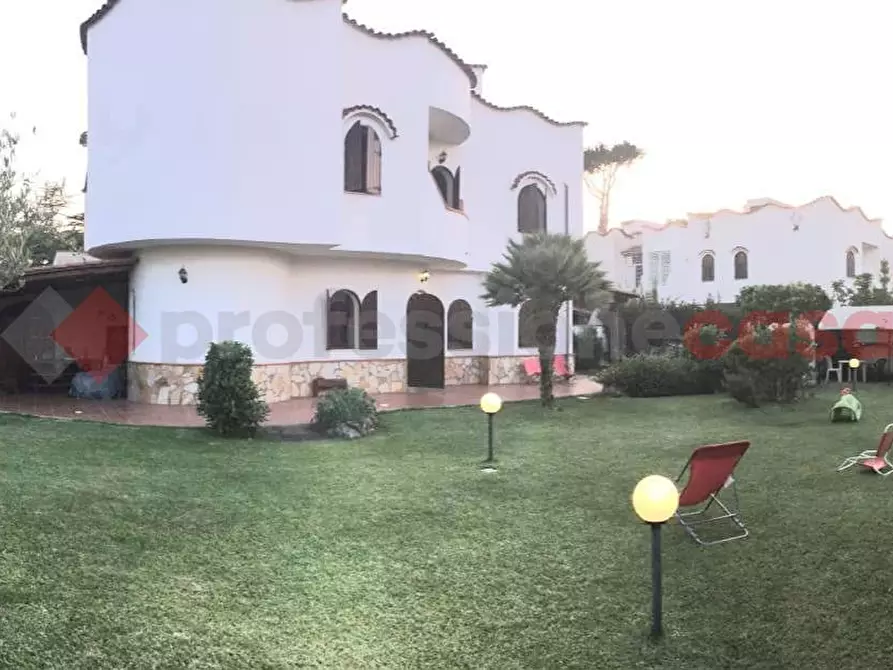 Immagine 3 di Casa bifamiliare in vendita  in Via VILLAGGIO DEL SISTO, 45 a Terracina