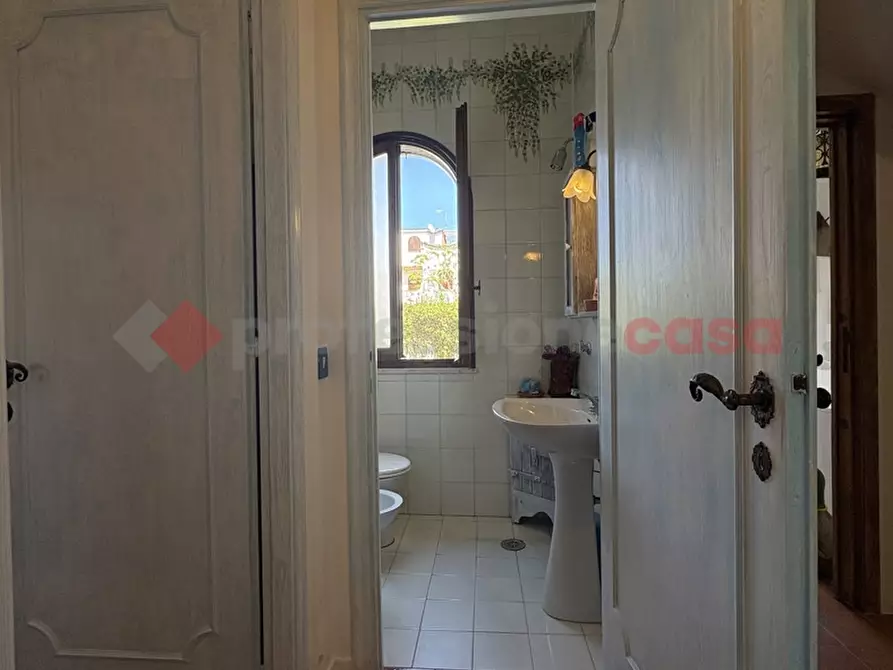 Immagine 10 di Casa bifamiliare in vendita  in Via VILLAGGIO DEL SISTO, 45 a Terracina