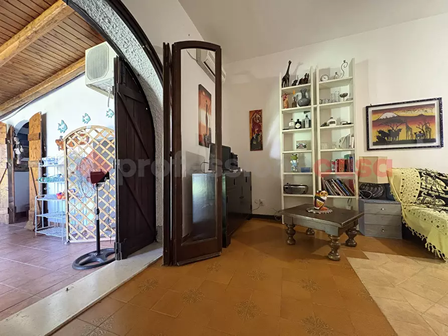 Immagine 4 di Casa bifamiliare in vendita  in Via VILLAGGIO DEL SISTO, 45 a Terracina
