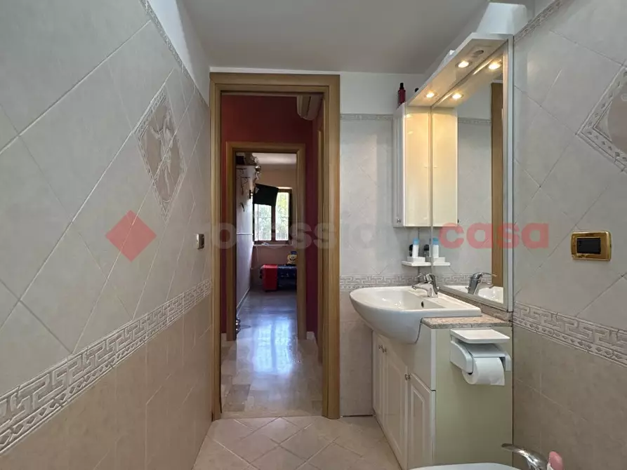 Immagine 11 di Casa bifamiliare in vendita  in Via GUADO BASTIANELLI, 80 a Fondi