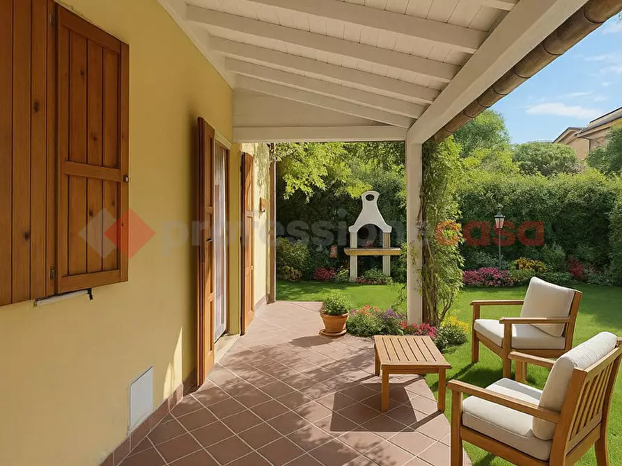 Immagine 30 di Casa indipendente in vendita  in Via fontana, 10 a Torre Cajetani