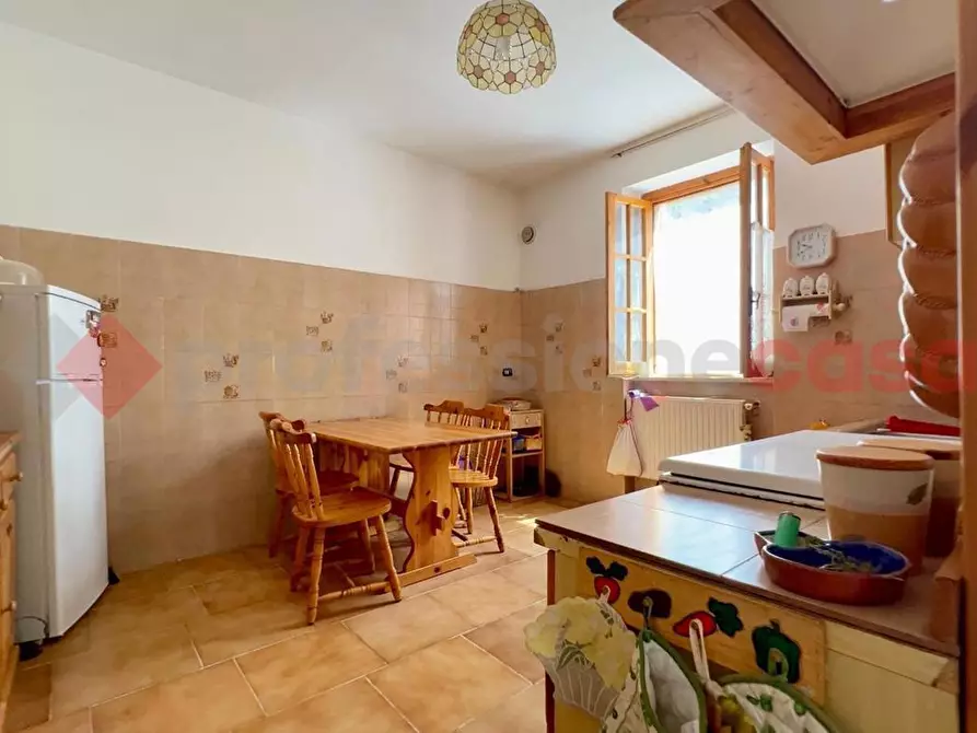 Immagine 15 di Casa indipendente in vendita  in Via fontana, 10 a Torre Cajetani